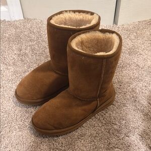Kirkland❄️ almost new ❄️Cozy Brown Shearling Boots